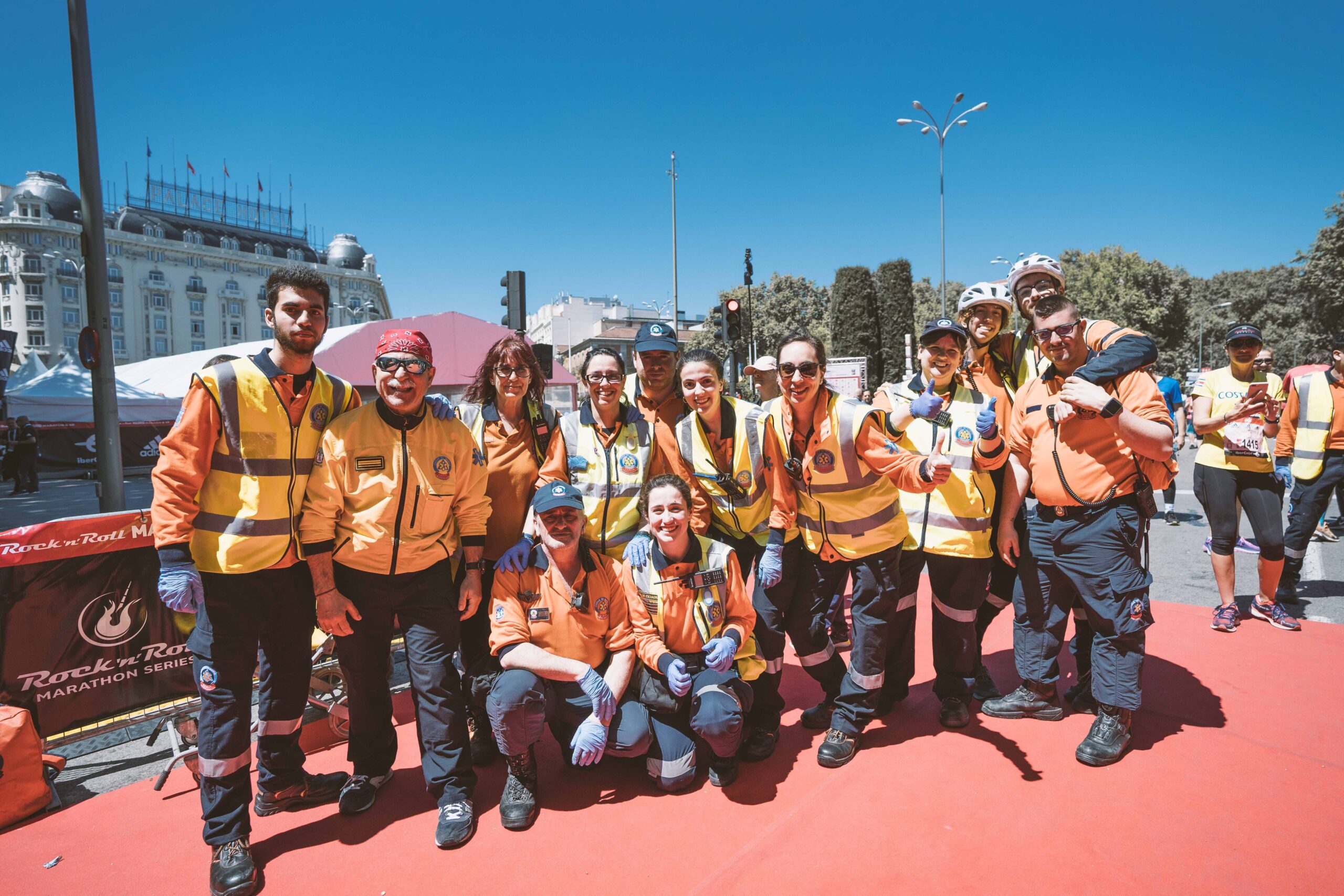 El Área de Deporte de Madrid y MAPOMA donan material de abrigo al Samur Social