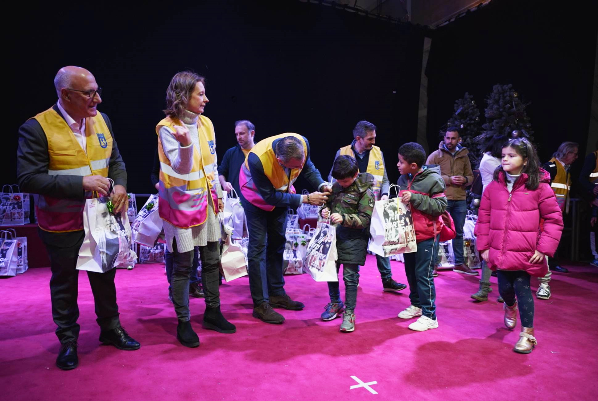 + de 800 juguetes repartidos con «Ningun Niño Sin Juguete»
